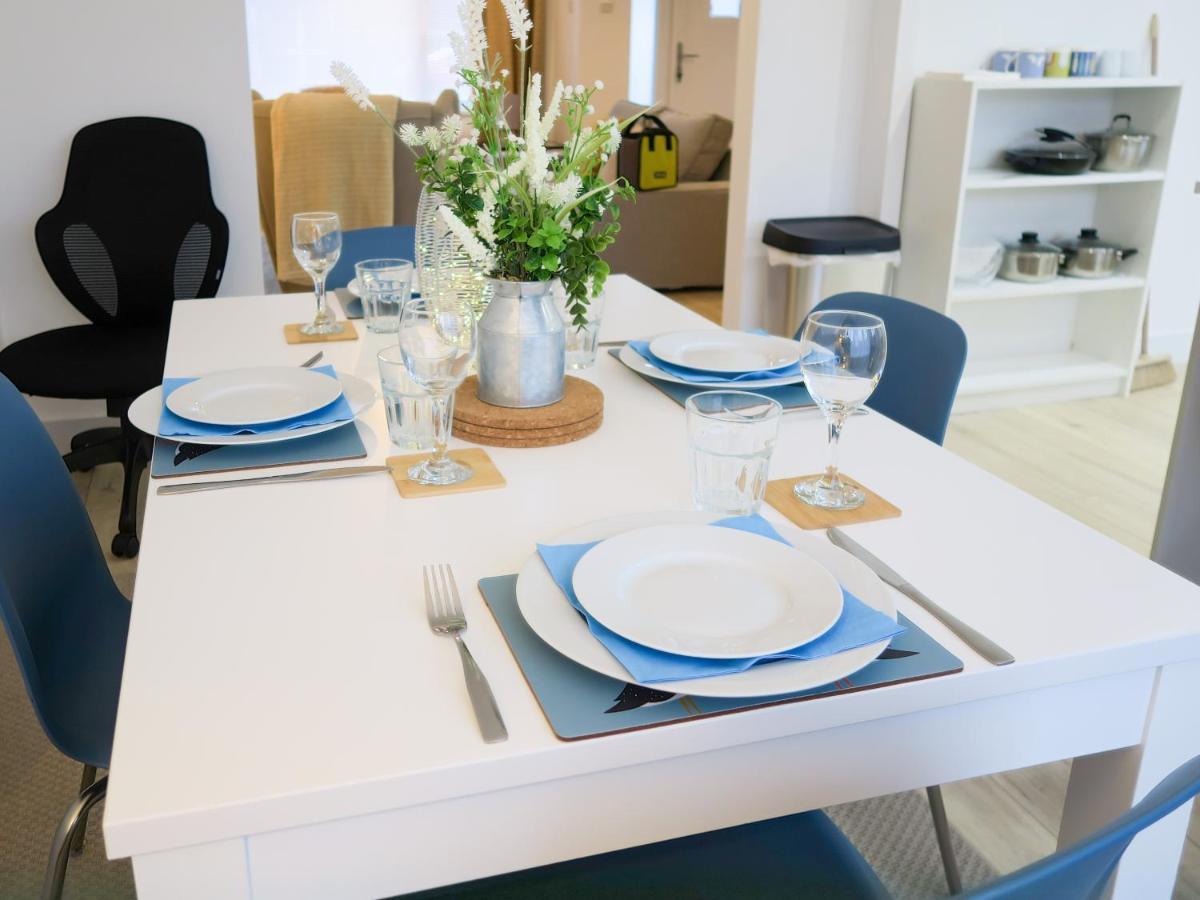 Elegant Home Mod Kitchen, Fast Wi-Fi, Free Parking Carrickfergus Esterno foto