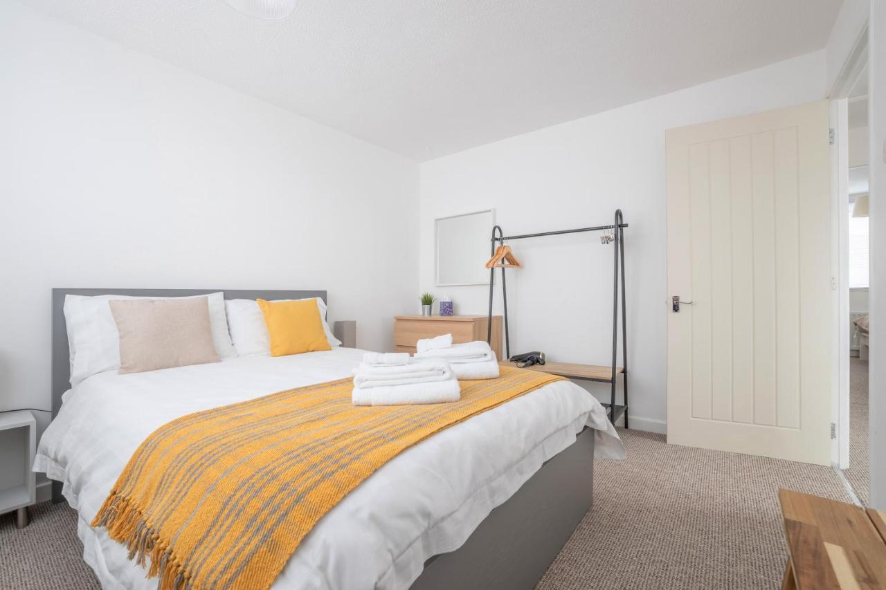 Elegant Home Mod Kitchen, Fast Wi-Fi, Free Parking Carrickfergus Esterno foto