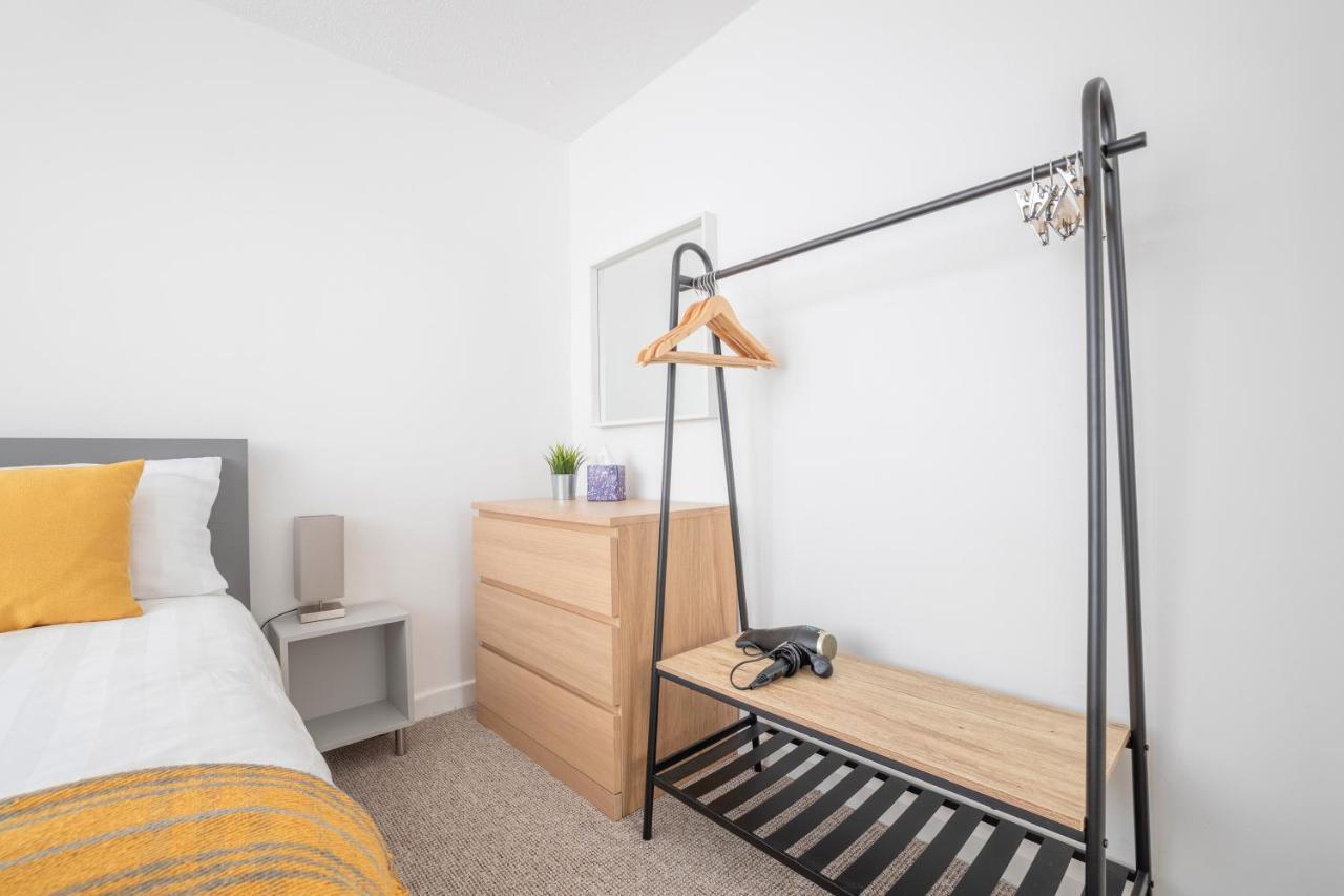 Elegant Home Mod Kitchen, Fast Wi-Fi, Free Parking Carrickfergus Esterno foto