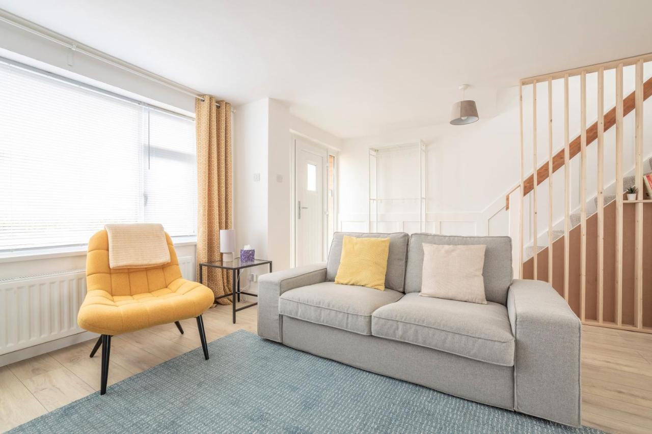 Elegant Home Mod Kitchen, Fast Wi-Fi, Free Parking Carrickfergus Esterno foto
